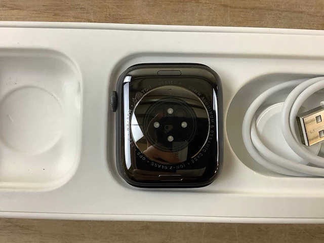 Apple - series 6 - smartwatch gps+ space gray aluminium - afbeelding 6 van  7