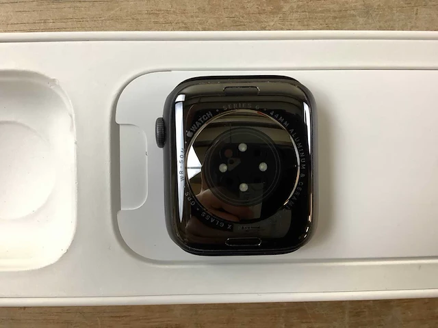 Apple - series 6 - smartwatch gps space gray aluminium - afbeelding 6 van  6