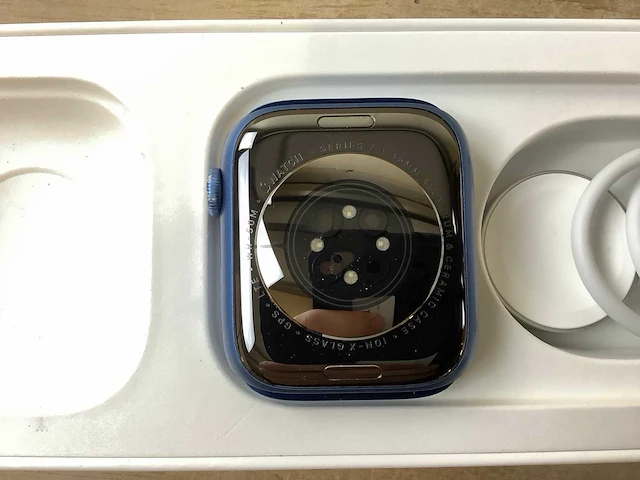 Apple - series 7 - smartwatch gps+ blue aluminium - afbeelding 6 van  7