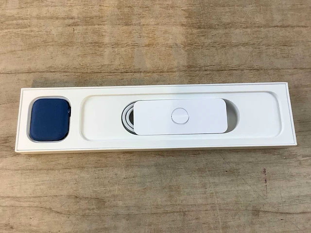 Apple - series 7 - smartwatch gps blue aluminium - afbeelding 4 van  7