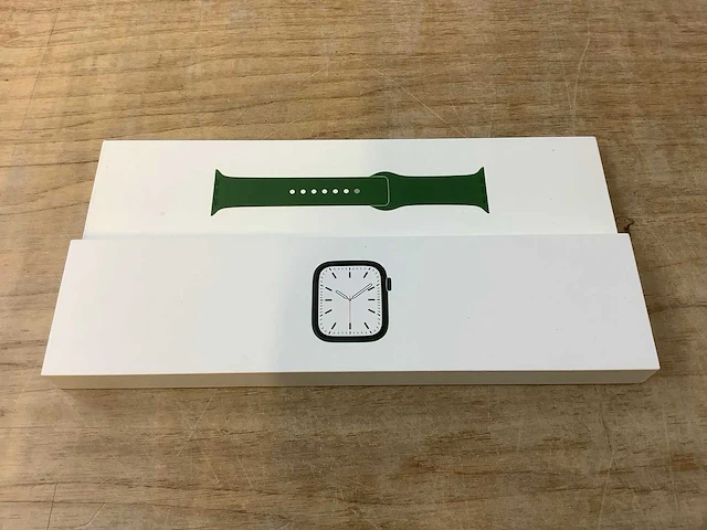 Apple - series 7 - smartwatch gps green aluminium - afbeelding 3 van  7