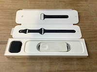 Apple - series 7 - smartwatch gps midnight aluminium - afbeelding 4 van  7