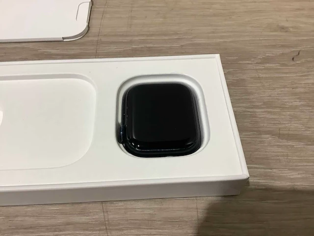 Apple - series 7 - smartwatch gps midnight aluminium - afbeelding 5 van  8