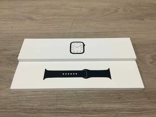 Apple - series 7 - smartwatch gps midnight aluminium - afbeelding 4 van  9