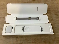 Apple - series 7 - smartwatch gps+ silver stainless steel - afbeelding 4 van  7