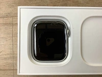 Apple - series 7 - smartwatch gps+ silver stainless steel - afbeelding 4 van  7
