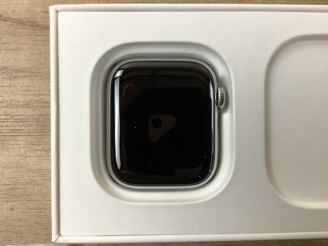 Apple - series 7 - smartwatch gps+ silver stainless steel - afbeelding 5 van  7