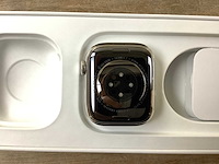 Apple - series 7 - smartwatch gps+ silver stainless steel - afbeelding 6 van  7