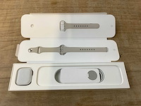 Apple - series 7 - smartwatch gps+ silver stainless steel - afbeelding 4 van  7