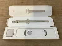 Apple - series 7 - smartwatch gps starlight aluminium - afbeelding 4 van  7