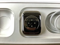 Apple - series 7 - smartwatch gps+ starlight aluminium - afbeelding 4 van  7