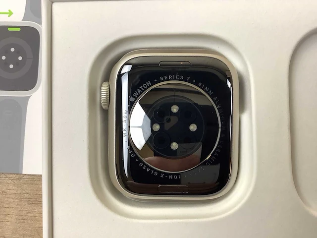 Apple - series 7 - smartwatch gps starlight aluminium - afbeelding 6 van  7