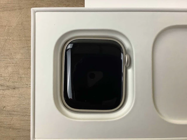 Apple - series 7 - smartwatch gps starlight aluminium - afbeelding 5 van  7