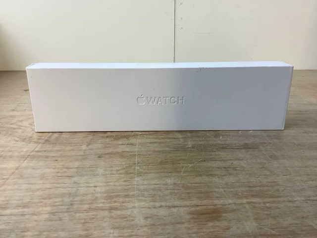 Apple - series 7 - smartwatch gps+ starlight aluminium - afbeelding 2 van  7