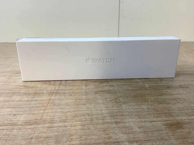 Apple - series 7 - smartwatch gps starlight aluminium - afbeelding 2 van  7