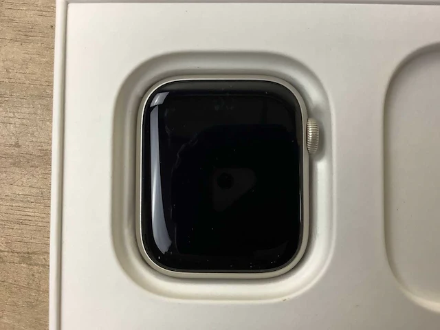 Apple - series 7 - smartwatch gps starlight aluminium - afbeelding 5 van  7