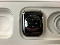 Apple - series 7 - smartwatch gps starlight aluminium - afbeelding 6 van  7