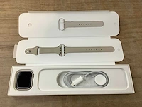 Apple - series 7 - smartwatch gps starlight aluminium - afbeelding 4 van  7