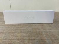 Apple - series 7- smartwatch gps midnight aluminium - afbeelding 2 van  3