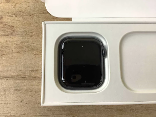 Apple - series 7- smartwatch gps midnight aluminium - afbeelding 5 van  7