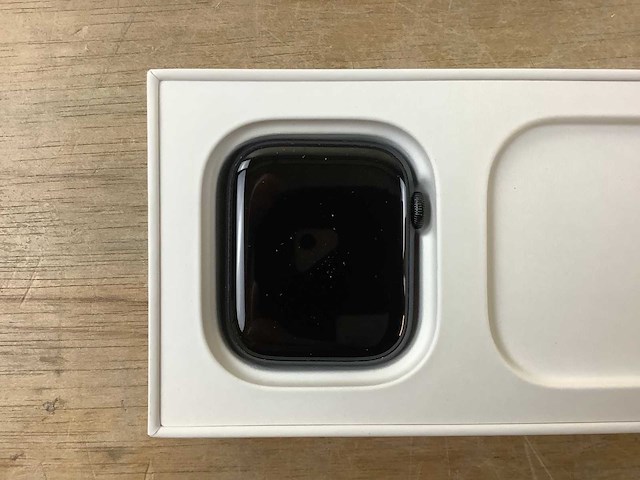 Apple - series 7- smartwatch gps midnight aluminium - afbeelding 3 van  3