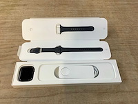 Apple - series 7- smartwatch gps midnight aluminium - afbeelding 4 van  7