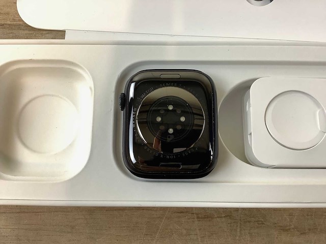 Apple - series 7- smartwatch gps midnight aluminium - afbeelding 6 van  7