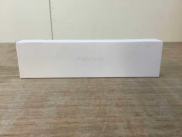 Apple - series 7- smartwatch gps+ silver stainless steel - afbeelding 2 van  7