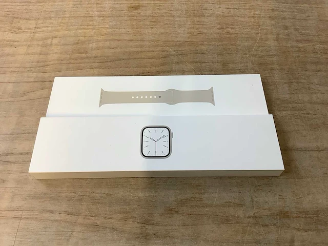 Apple - series 7- smartwatch gps starlight aluminium - afbeelding 3 van  7