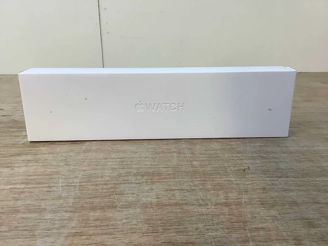 Apple - series 7- smartwatch gps starlight aluminium - afbeelding 2 van  7