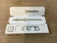 Apple - series 7- smartwatch gps starlight aluminium - afbeelding 4 van  7