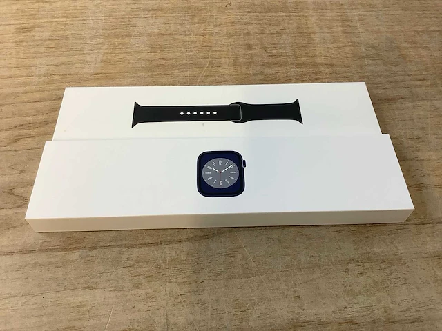 Apple - series 8 - smartwatch gps + midnight aluminium - afbeelding 3 van  7