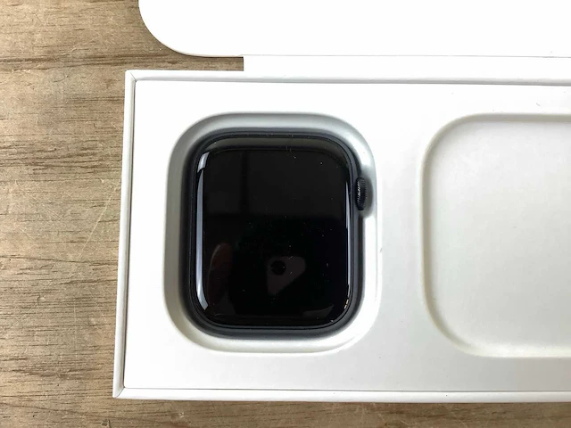 Apple - series 8 - smartwatch gps midnight aluminium - afbeelding 5 van  7