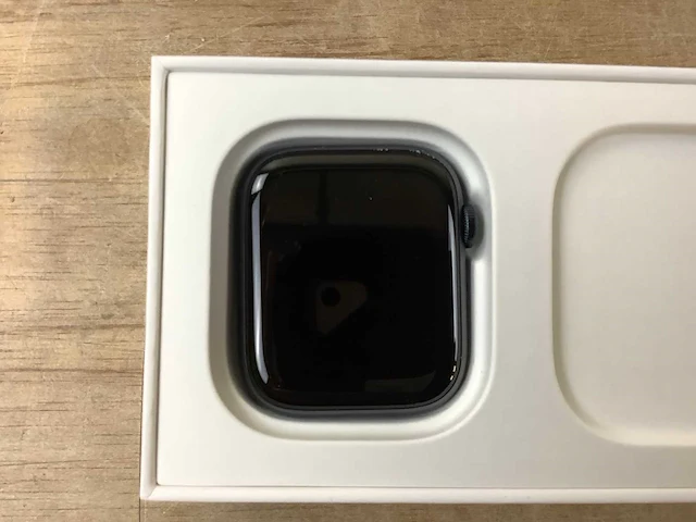 Apple - series 8 - smartwatch gps midnight aluminium - afbeelding 5 van  7