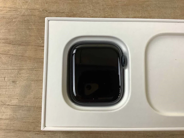 Apple - series 8 - smartwatch gps midnight aluminium - afbeelding 5 van  7