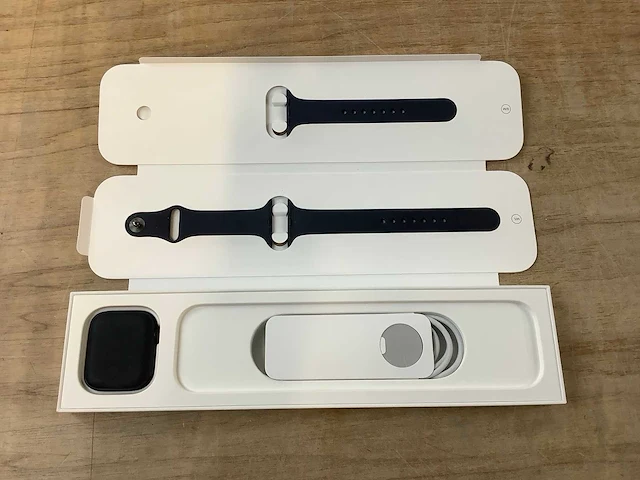 Apple - series 8 - smartwatch gps midnight aluminium - afbeelding 4 van  7