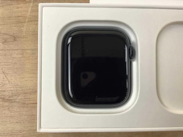 Apple - series 8 - smartwatch gps midnight aluminium - afbeelding 5 van  7