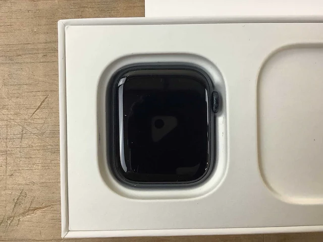 Apple - series 8 - smartwatch gps midnight aluminium - afbeelding 5 van  7