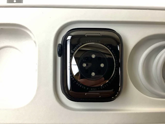 Apple - series 8 - smartwatch gps midnight aluminium - afbeelding 6 van  7