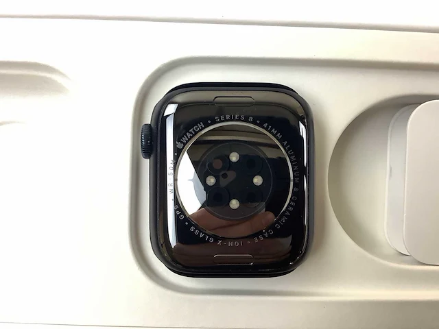 Apple - series 8 - smartwatch gps midnight aluminium - afbeelding 6 van  7
