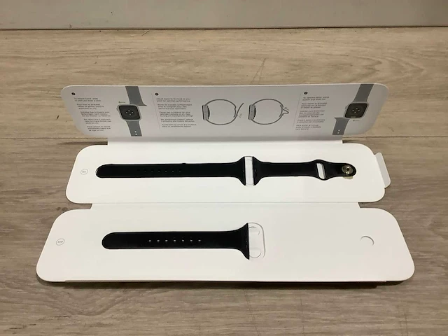 Apple - series 8 - smartwatch gps midnight aluminium - afbeelding 6 van  6