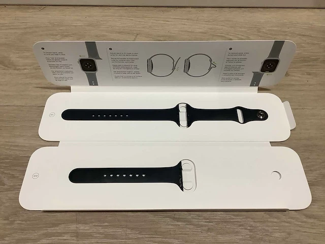 Apple - series 8 - smartwatch gps midnight aluminium - afbeelding 7 van  7