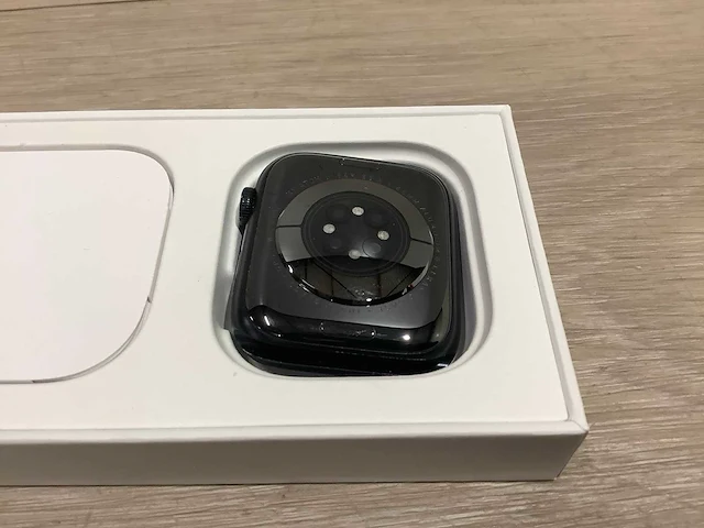 Apple - series 8 - smartwatch gps midnight aluminium - afbeelding 6 van  8