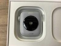 Apple - series 8 - smartwatch gps+ silver stainless steel - afbeelding 6 van  7
