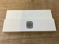 Apple - series 8 - smartwatch gps+ silver stainless steel - afbeelding 3 van  7