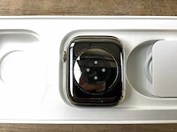 Apple - series 8 - smartwatch gps+ silver stainless steel - afbeelding 6 van  7