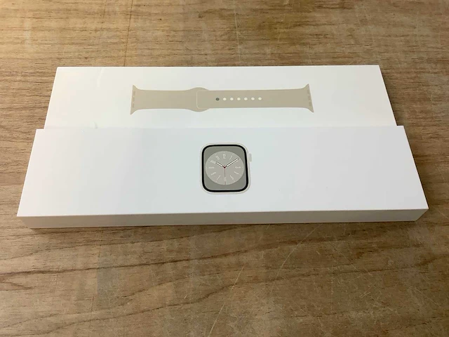 Apple - series 8 - smartwatch gps starlight aluminium - afbeelding 3 van  7