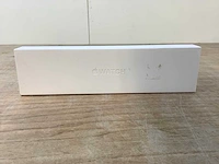 Apple - series 8 - smartwatch gps starlight aluminium - afbeelding 2 van  7