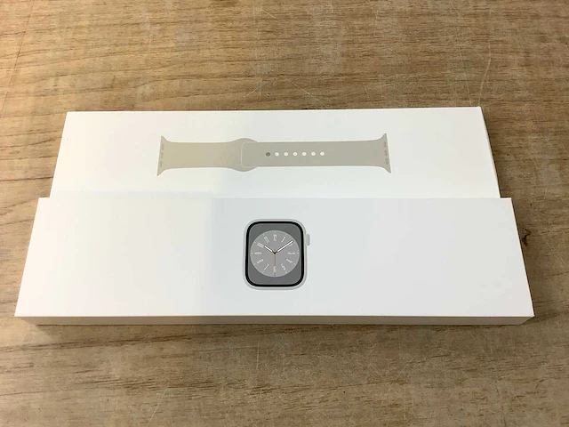 Apple - series 8 - smartwatch gps starlight aluminium - afbeelding 3 van  6