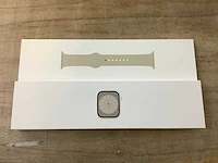 Apple - series 8 - smartwatch gps starlight aluminium - afbeelding 3 van  7